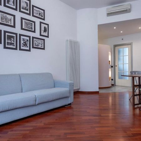 Italianway - Maroncelli 2 B Appartement Milaan Buitenkant foto